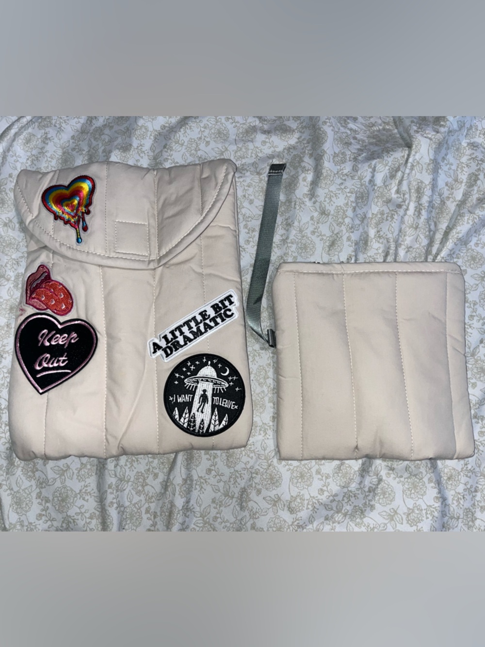 *LIKE NEW* 11in TABLET CASE W/ADDITIONAL POUCH